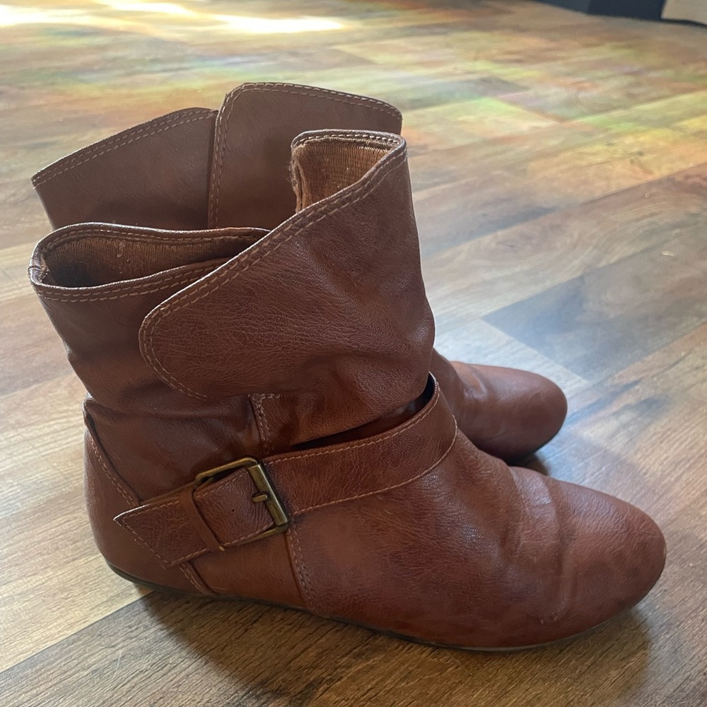 Floppy ankle boots